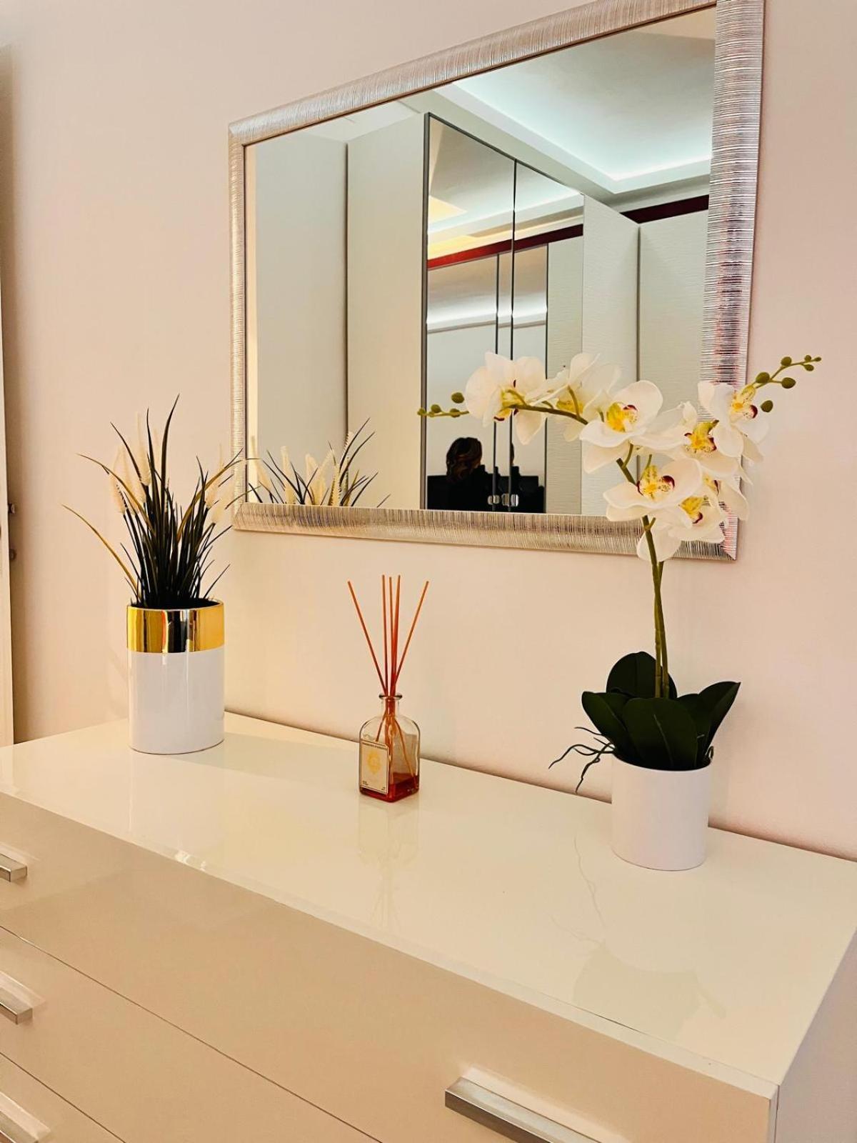 ורבאניה Nice Apartments In The Historic Center מראה חיצוני תמונה